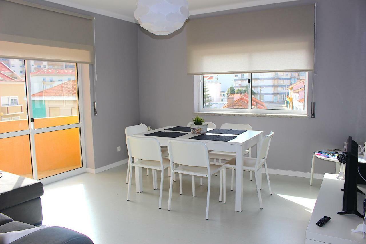 Gamboa Surf Apartment Peniche Eksteriør bilde